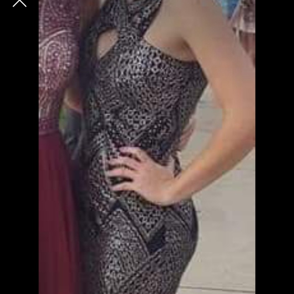 Sparkly fitted dress - Picture 2 of 3